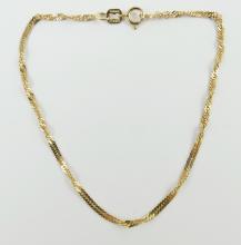 DAINTY GOLD BRACELET