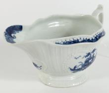 18TH CENTURY FOOTED SAUCE BOAT