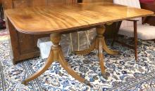 VICTORIAN MAHOGANY DINING TABLE