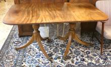 VICTORIAN MAHOGANY DINING TABLE