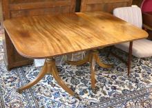 VICTORIAN MAHOGANY DINING TABLE