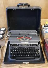 UNDERWOOD TYPEWRITER