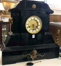 BLACK MARBLE MANTEL CLOCK
