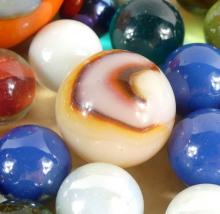 VINTAGE MARBLES INCLUDING AKRO AGATE