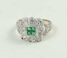 EMERALD & DIAMOND RING