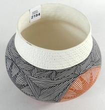 PUEBLO ART POTTERY POT