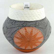 PUEBLO ART POTTERY POT