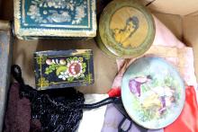 TRAY/ VINTAGE WOMEN'S ACCESSORIES