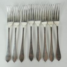 ANTIQUE SILVER 115-PIECE FLATWARE SERVICE