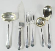 ANTIQUE SILVER 115-PIECE FLATWARE SERVICE