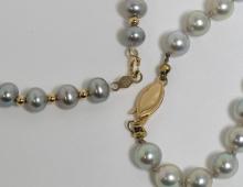 PEARL NECKLACE & BRACELET