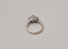 DIAMOND & AMETHYST RING