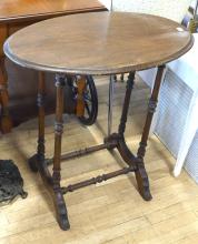 OVAL STAND TABLE