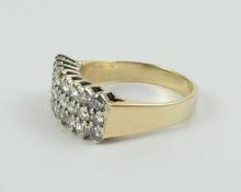 LADIES' DIAMOND CLUSTER RING