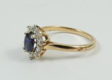 SAPPHIRE & DIAMOND RING