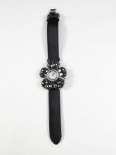 LADIES' ITALIAN FASHION WRISTWATCH