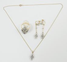 SUITE OF DIAMOND & GOLD JEWELLERY