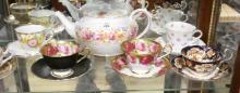 ROYAL ALBERT CUPS AND SAUCERS, TEAPOT