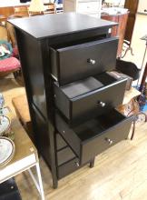 MODERN LINGERIE CHEST