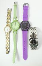 WATCHES & NECKLACE