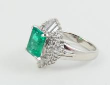 MAGNIFICENT EMERALD RING