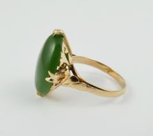 LADIES' JADE RING