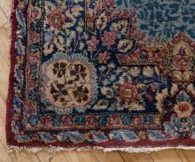 ANTIQUE PERSIAN RUG