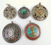 5 PENDANTS