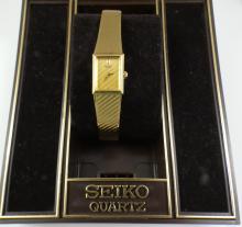 2 QUARTZ WRISTWATCHES