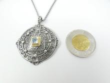 PENDANT ON CHAIN