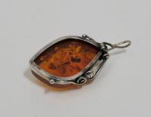 AMBER PENDANT