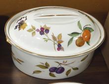 FOUR ROYAL WORCESTER "EVESHAM" SERVING PIECES