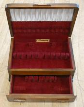 GROUP LOT OF WOODEN ITEMS