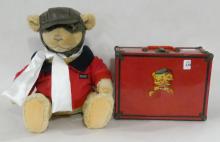 TEDDY BEAR, ACTION FIGURE AND DOLL CASE