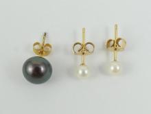 PEARL EARRINGS