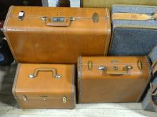 SIX PIECES OF VINTAGE LUGGAGE