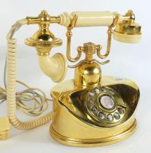 VINTAGE TELEPHONE