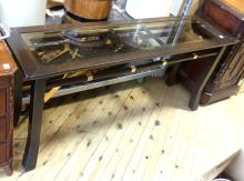 RETRO SOFA TABLE