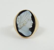 ANTIQUE GOLD RING