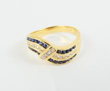 SAPPHIRE & DIAMOND RING