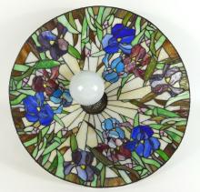 TIFFANY STYLE LIGHT FIXTURE