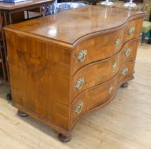 ANTIQUE ROSEWOOD LOWBOY DRESSER