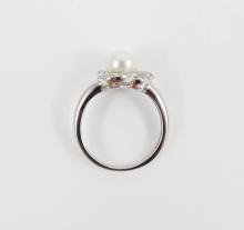 PEARL FASHION RING