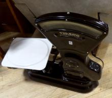 ENAMEL CAST IRON TOLEDO SCALE
