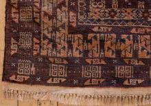 ANTIQUE PERSIAN RUG