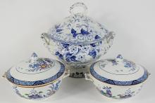 SMALL TUREEN & PAIR SUCRIERS