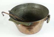 LARGE ANTIQUE COPPER CAULDRON