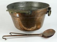 LARGE ANTIQUE COPPER CAULDRON