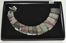 ROZ KWAN NECKLACE