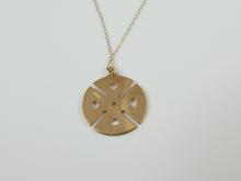 GOLD PENDANT ON CHAIN